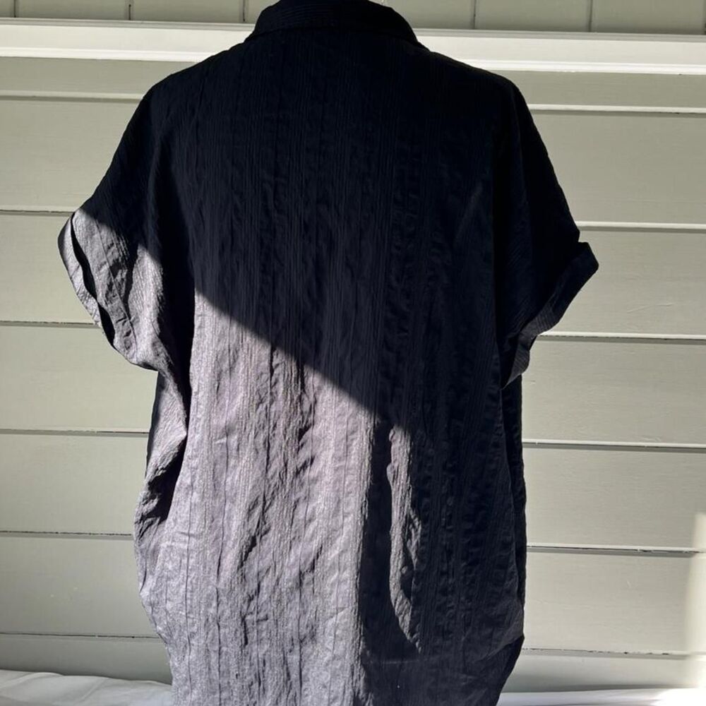 Unbranded Women's Black and Navy Shirt - Picture 2 of 4